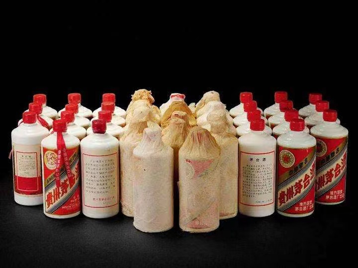 集美日照岚山回收酒价格哪里回收(附近上门回收茅台酒）?